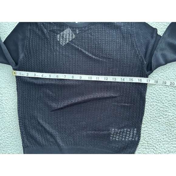 Free People H2O Crew Pullover Open Weave Knit Crop Top Black Size M - Picture 12 of 13